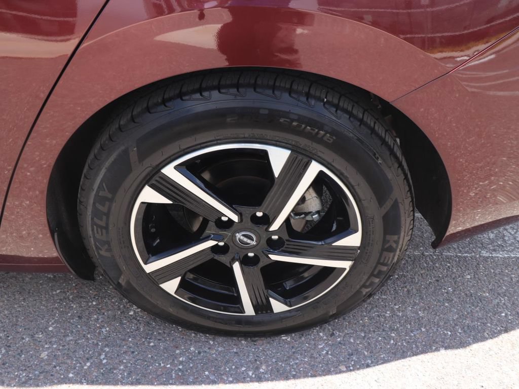 Used 2024 Nissan Sentra SV FWD image 14