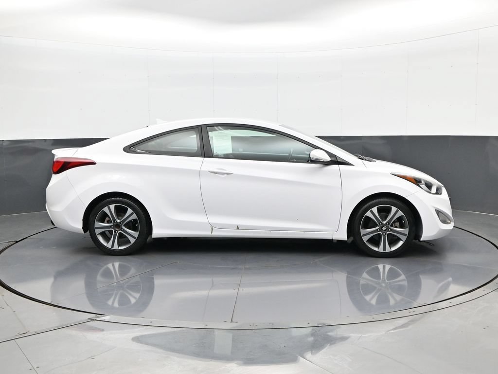 Used 2014 Hyundai Elantra FWD image 4