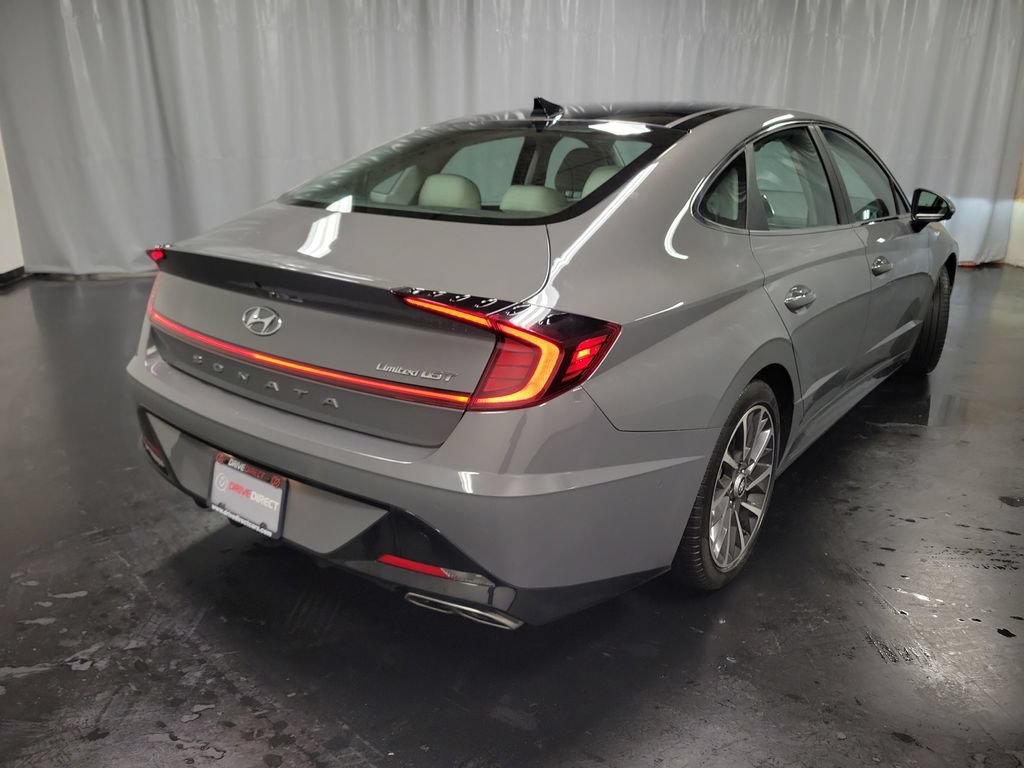 Used 2023 Hyundai Sonata Limited w/ Preferred Accessory Package FWD image 8