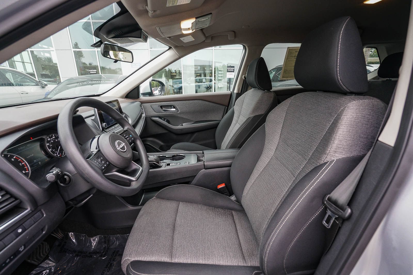 Used 2023 Nissan Rogue SV FWD image 19