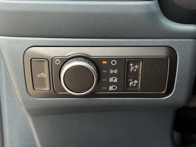 Used 2025 Ford Maverick XL w/ Equipment Group 102A AWD/4WD image 25