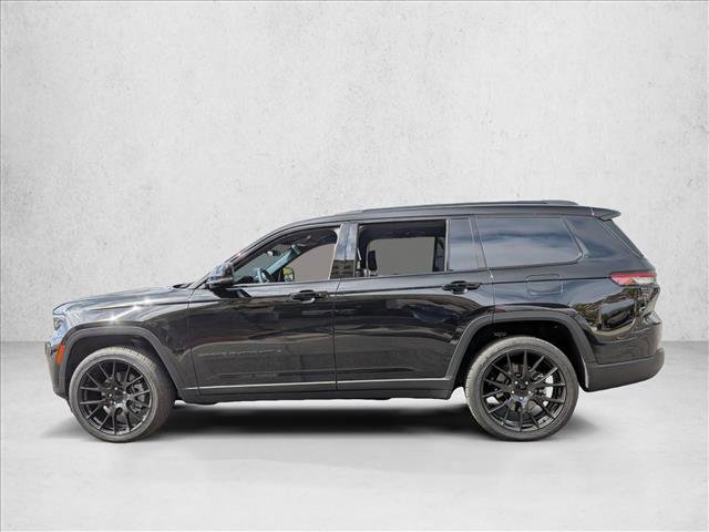 Certified 2025 Jeep Grand Cherokee L Limited w/ Black Appearance Package AWD/4WD image 4