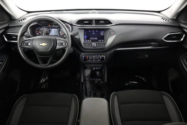 Used 2022 Chevrolet TrailBlazer LT FWD image 13