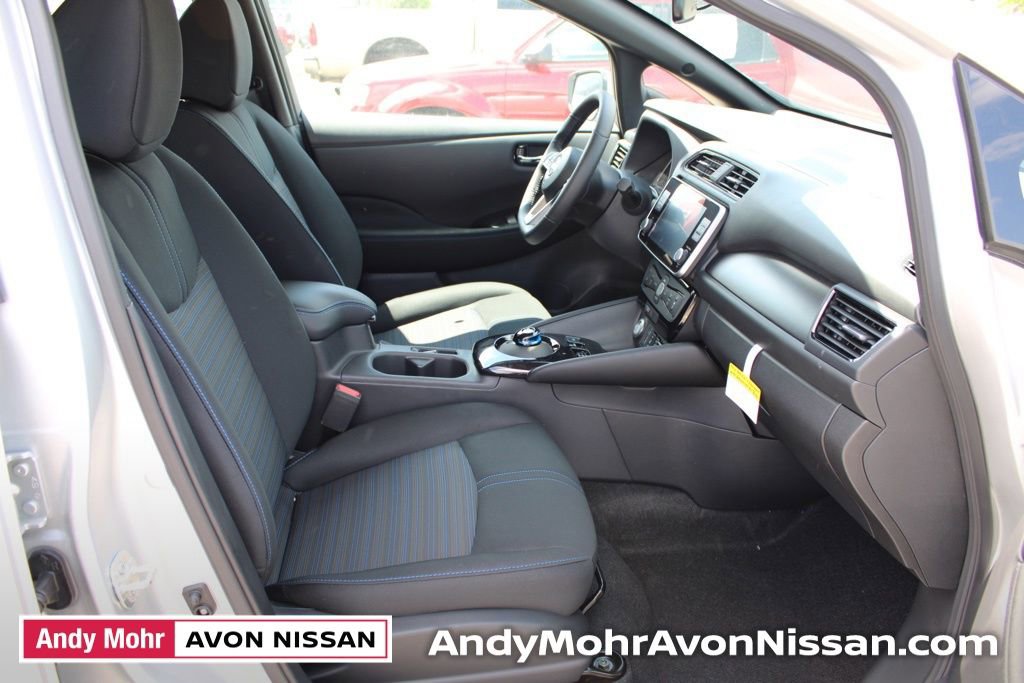 New 2025 Nissan Leaf SV Plus image 12
