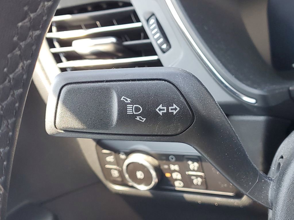 Used 2023 Ford Escape Platinum w/ Premium Technology Package AWD/4WD image 21