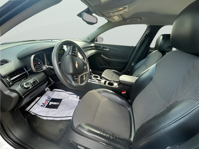 Used 2015 Chevrolet Malibu LT w/ Power Convenience Package FWD image 13