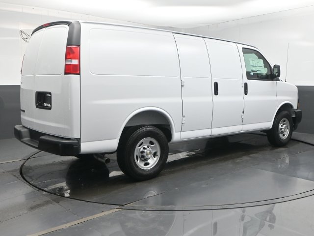 New 2027 Chevrolet Express 2500 w/ Driver Convenience Package RWD image 29