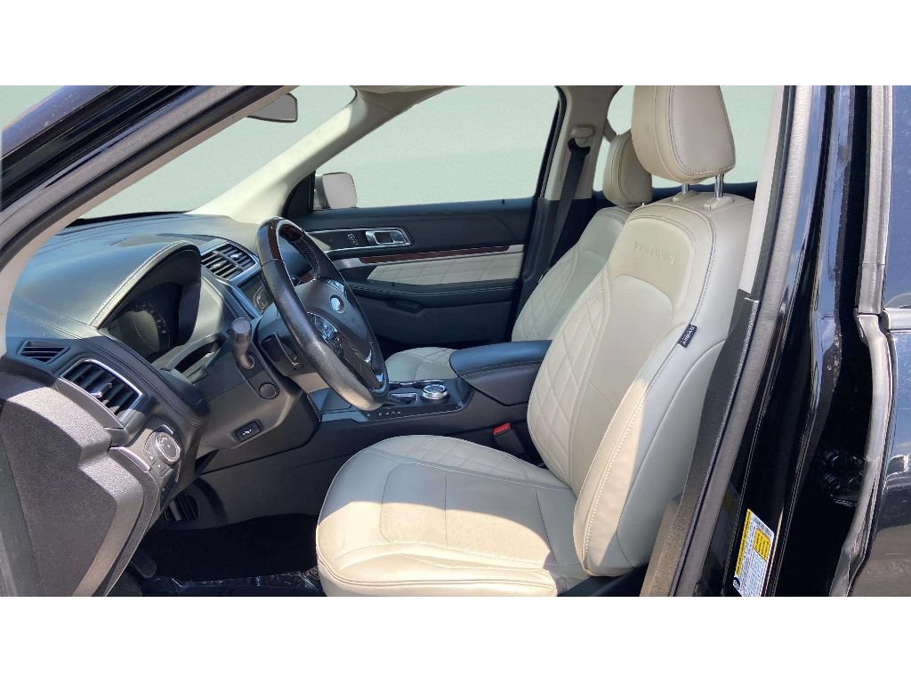 Used 2018 Ford Explorer Platinum AWD/4WD image 10