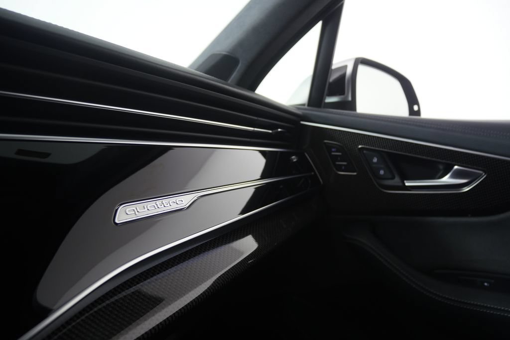 Used 2023 Audi SQ7 Prestige AWD/4WD image 27