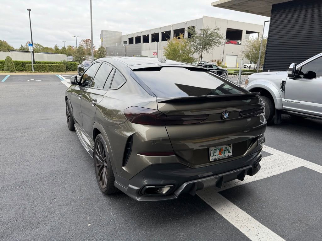 Used 2024 BMW X6 xDrive40i w/ Premium Package image 8