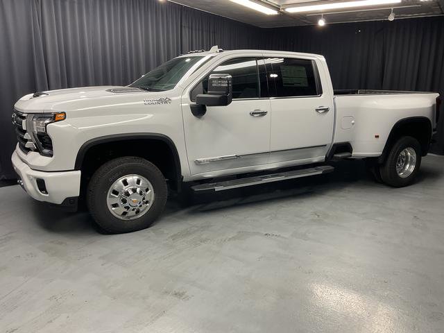 New 2026 Chevrolet Silverado 3500 High Country w/ High Country Premium Package image 2
