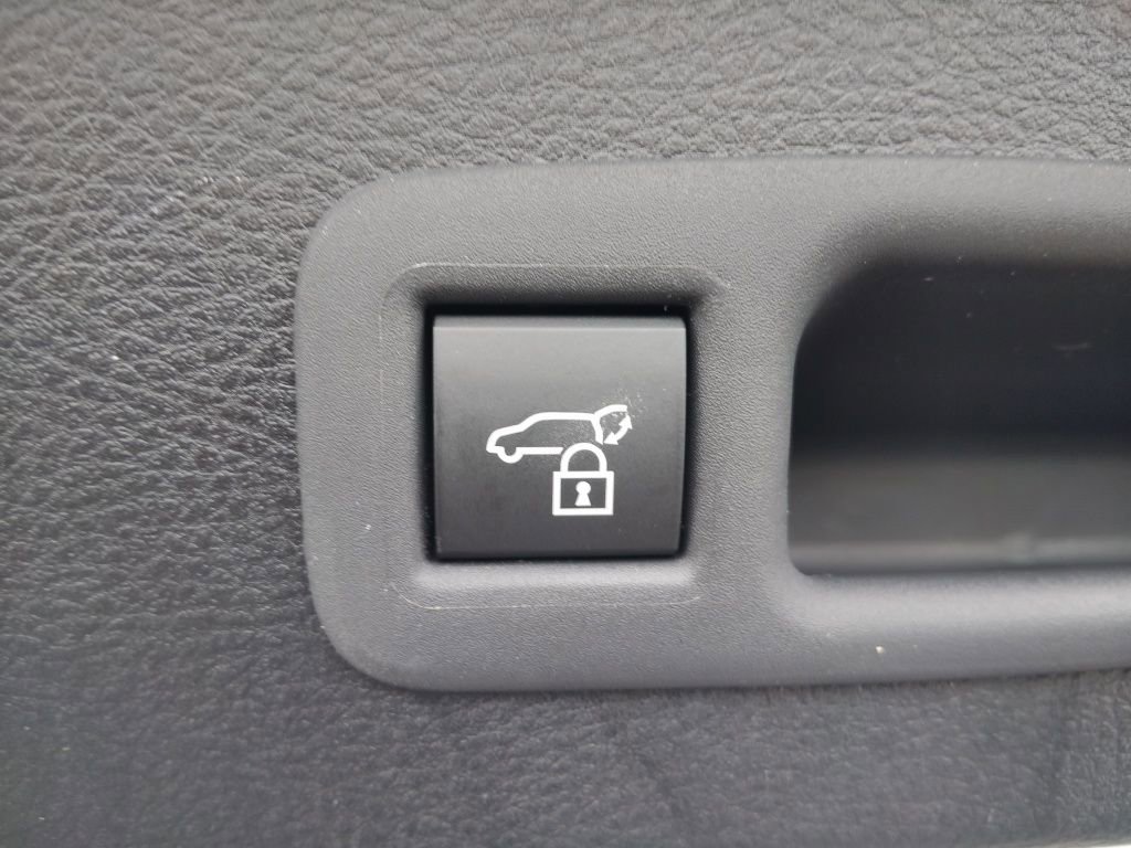 New 2026 Toyota Sienna XLE AWD/4WD image 11