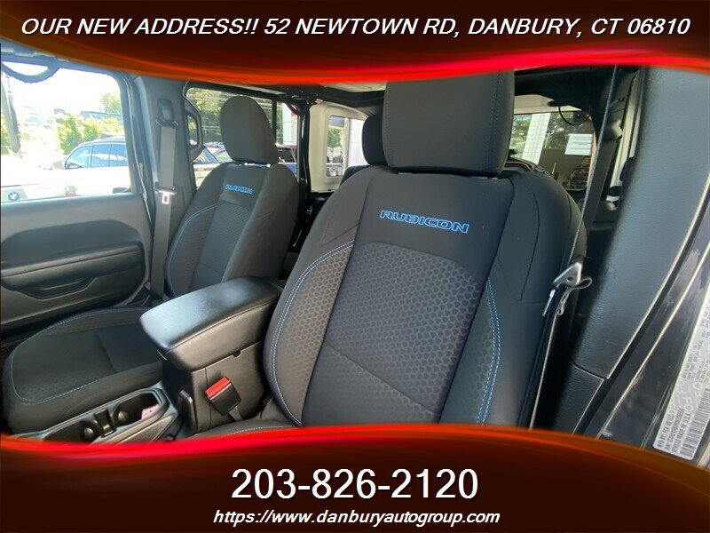 Used 2024 Jeep Wrangler Unlimited Rubicon 4xe w/ Technology Group AWD/4WD image 13