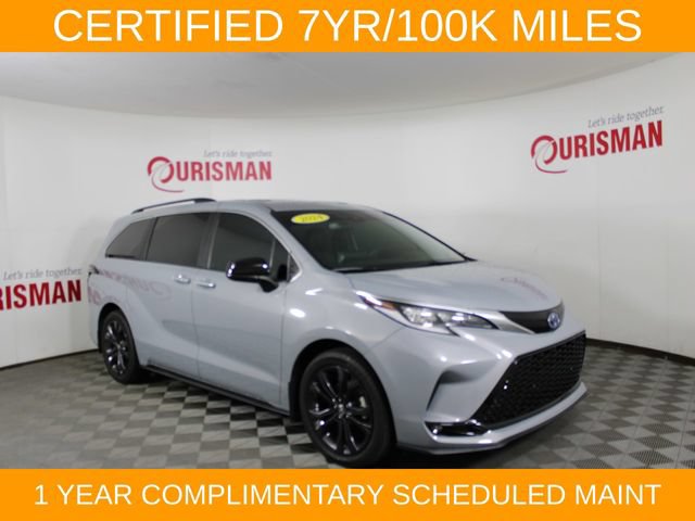 Used 2024 Toyota Sienna XSE w/ XSE Plus Package FWD image 9