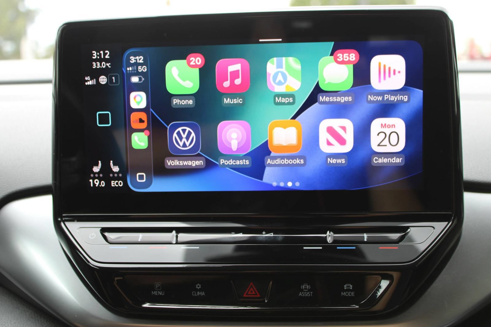 Used 2021 Volkswagen ID.4 Pro RWD image 25