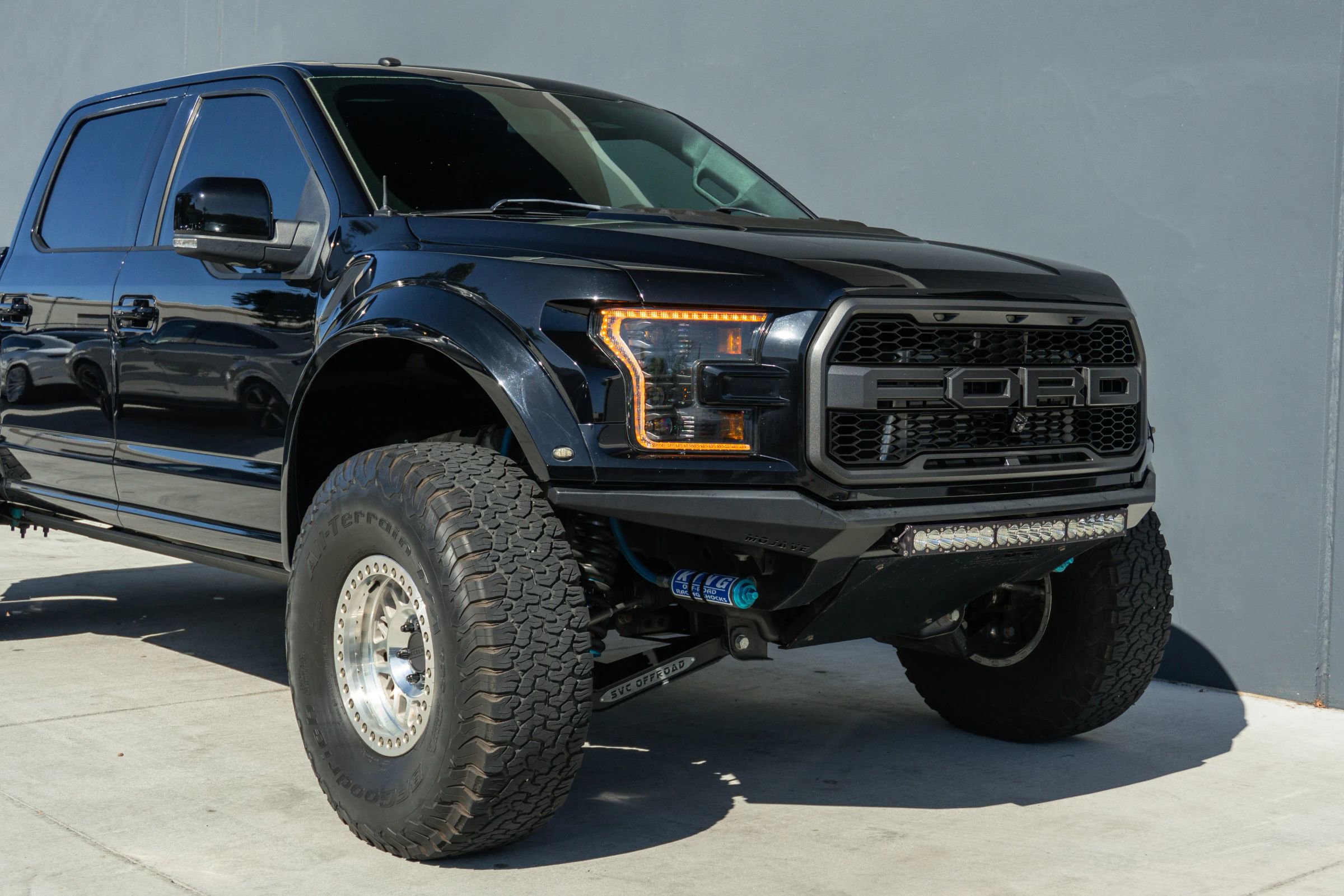 Used 2017 Ford F150 Raptor w/ Equipment Group 802A Luxury image 37