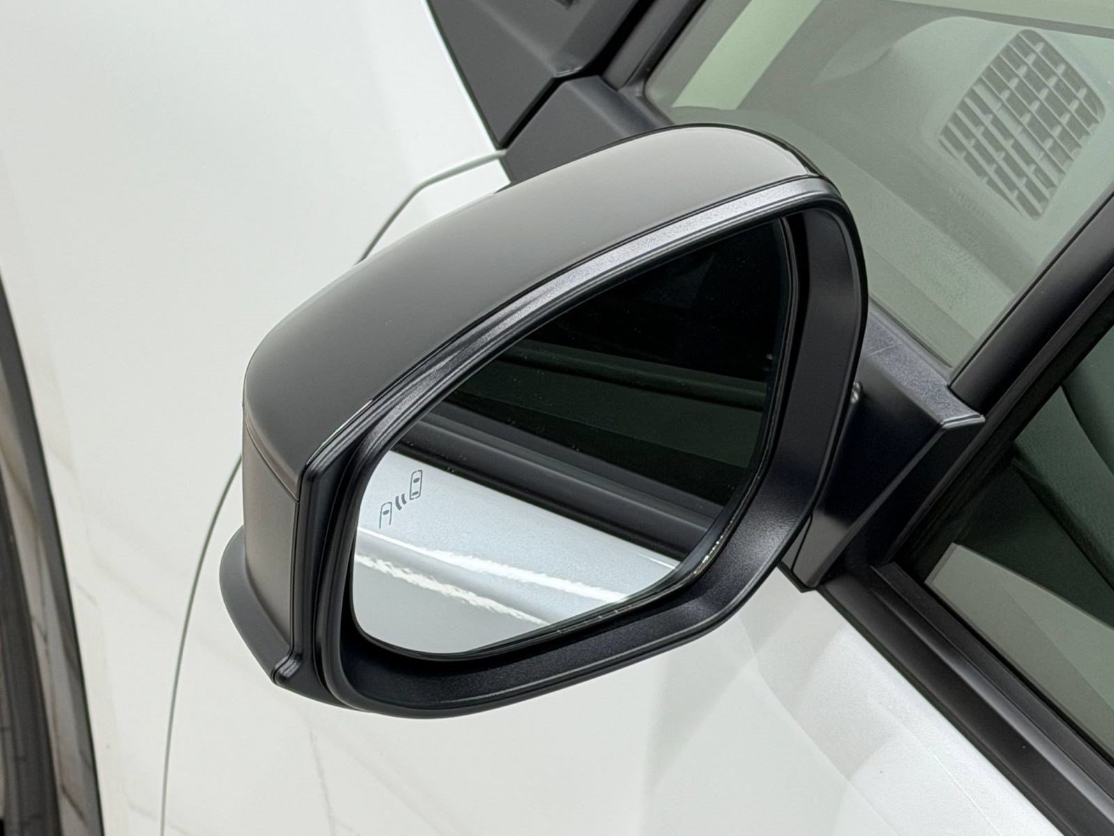New 2026 Toyota Prius AWD image 34