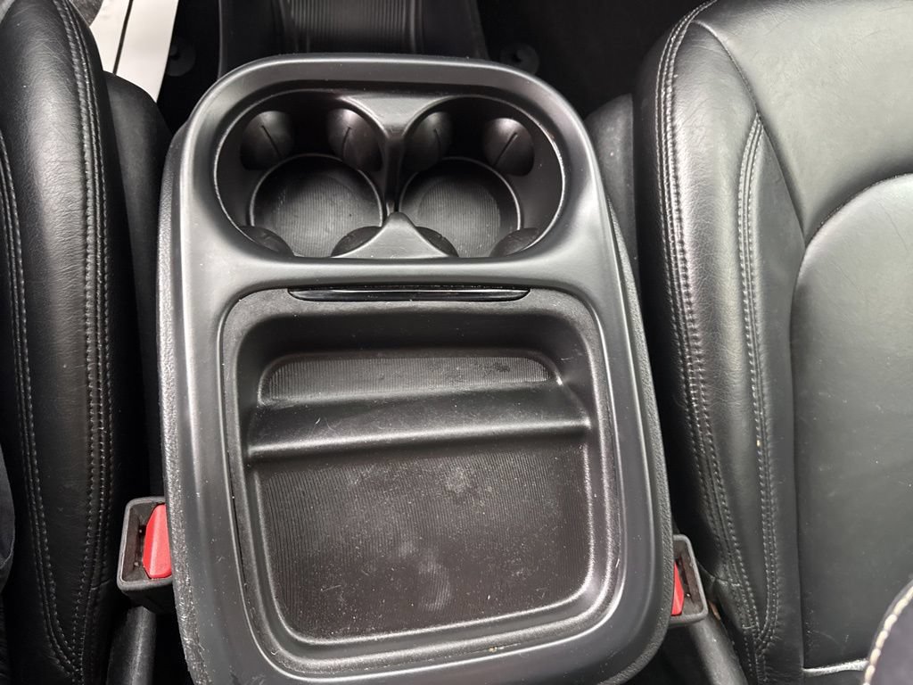 Used 2021 Chrysler Pacifica Touring w/ S Appearance Package FWD image 24