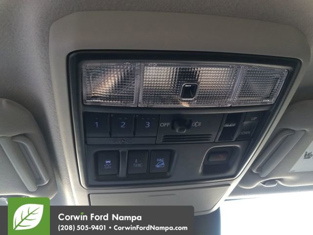 Used 2021 Toyota 4Runner SR5 Premium image 22