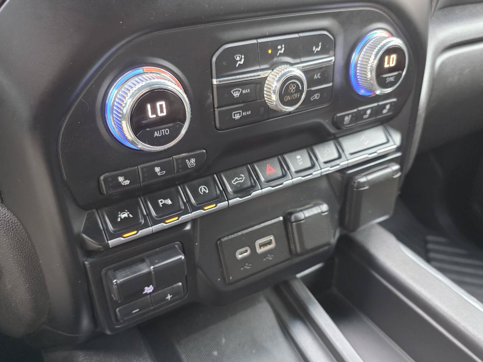 Used 2020 GMC Sierra 1500 AT4 w/ AT4 Premium Package AWD/4WD image 21