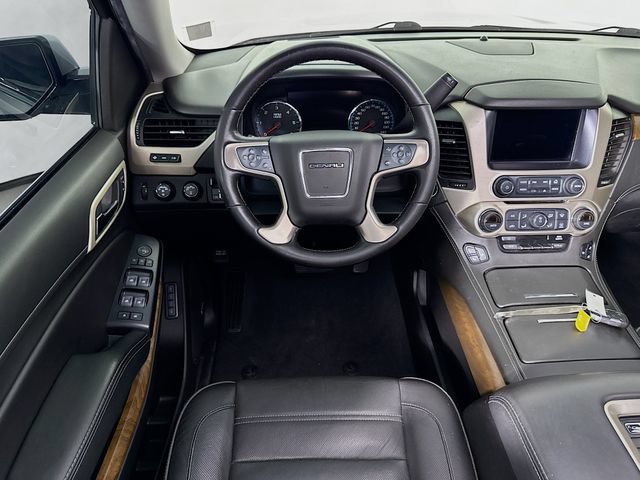 Used 2019 GMC Yukon XL Denali AWD/4WD image 25