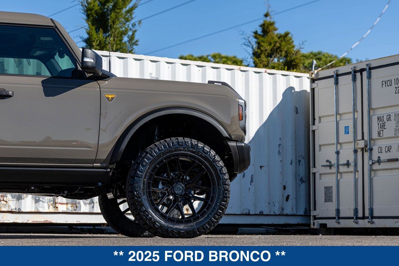 New 2025 Ford Bronco Badlands image 31