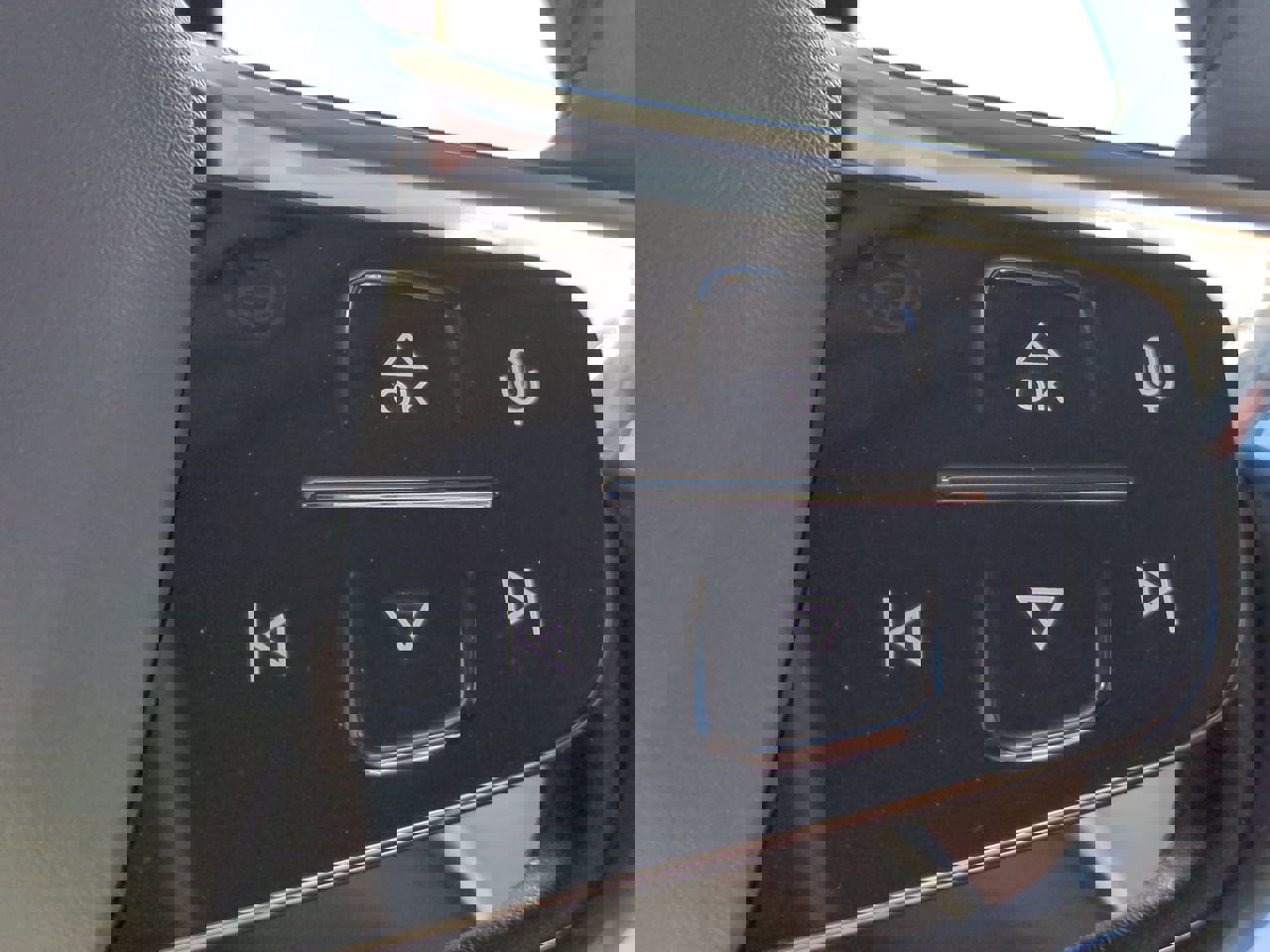 New 2025 Volvo EX90 Ultra image 25