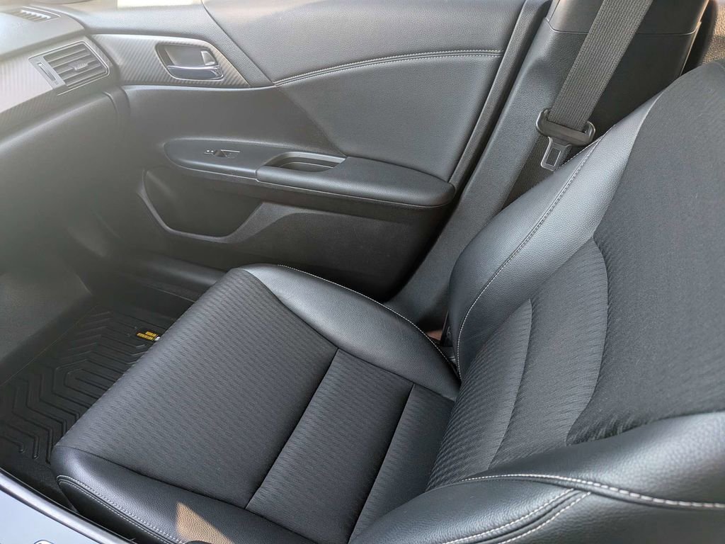 Used 2016 Honda Accord Sport image 16