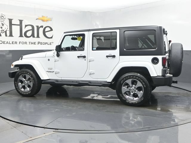 Used 2016 Jeep Wrangler Unlimited Sahara w/ Connectivity Group AWD/4WD image 50
