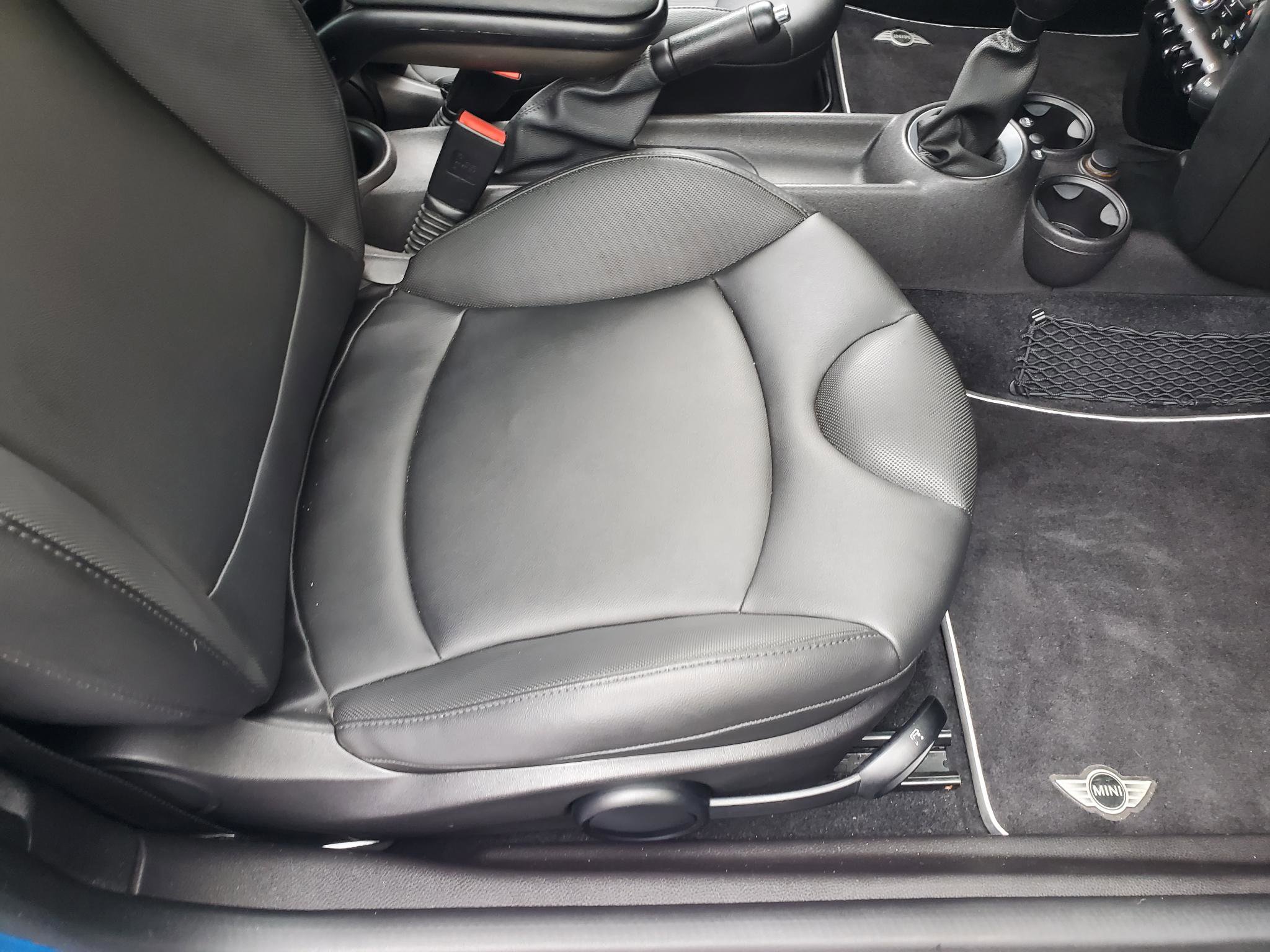 Used 2011 MINI Cooper Hardtop FWD image 26