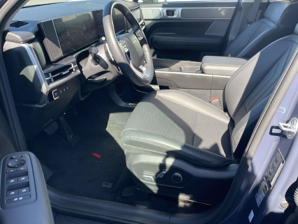 Used 2026 Hyundai Santa Fe SEL AWD/4WD image 14