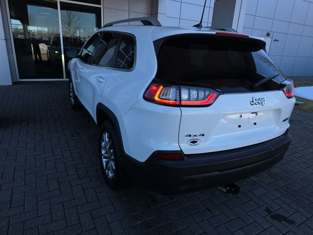 Used 2019 Jeep Cherokee Latitude Plus w/ Comfort/Convenience Group image 2