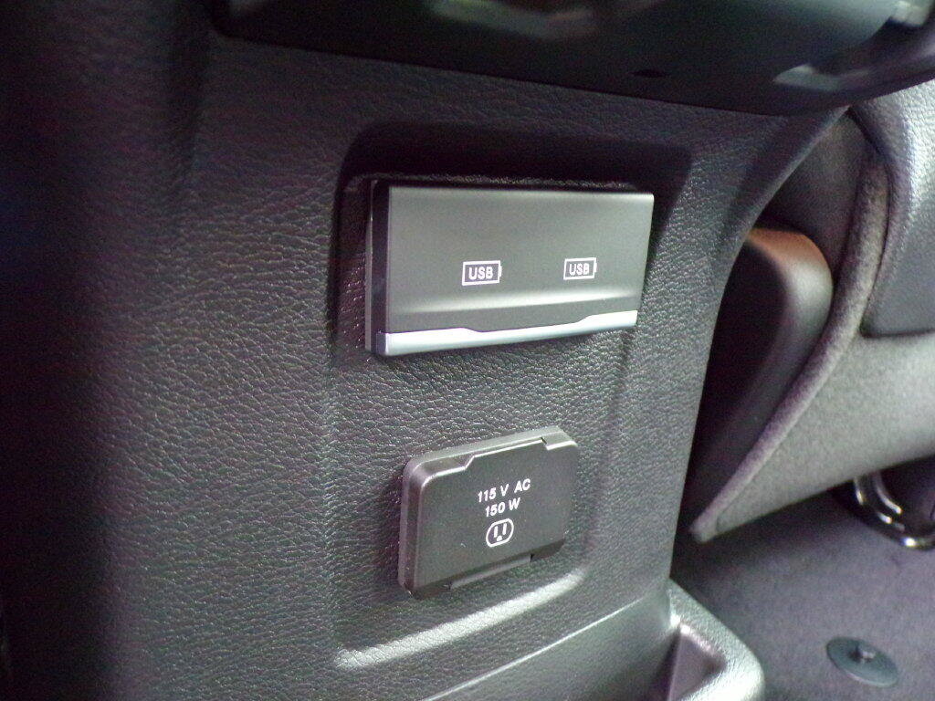 New 2027 Jeep Wrangler Unlimited Sahara AWD/4WD image 13