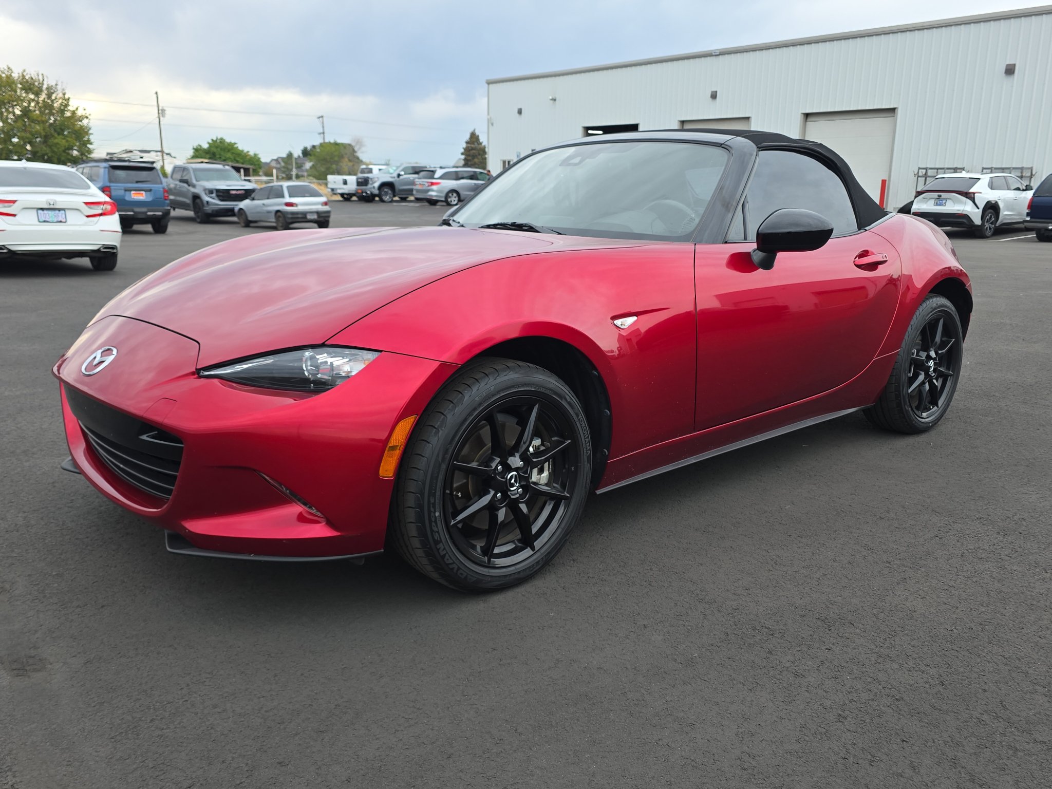 Used 2021 MAZDA MX-5 Miata Sport RWD image 3