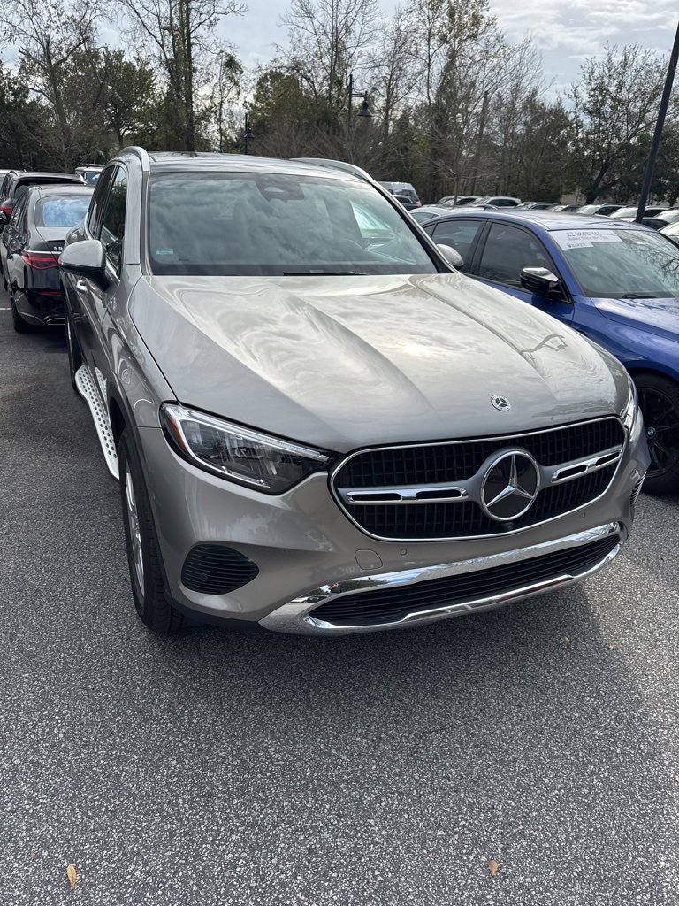 Certified 2023 Mercedes-Benz GLC 300 image 2