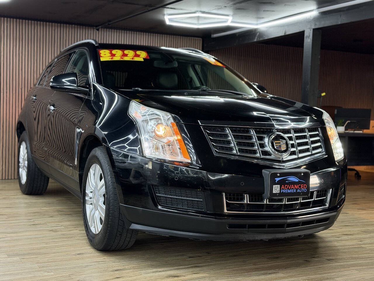 Used 2015 Cadillac SRX Luxury AWD/4WD image 3
