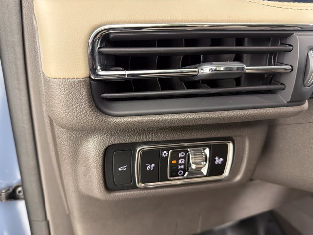 Certified 2024 Lincoln Corsair AWD w/ Equipment Group 101A image 21