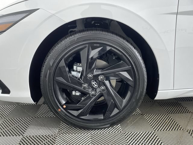 New 2026 Hyundai Elantra SEL Sport Premium FWD image 16