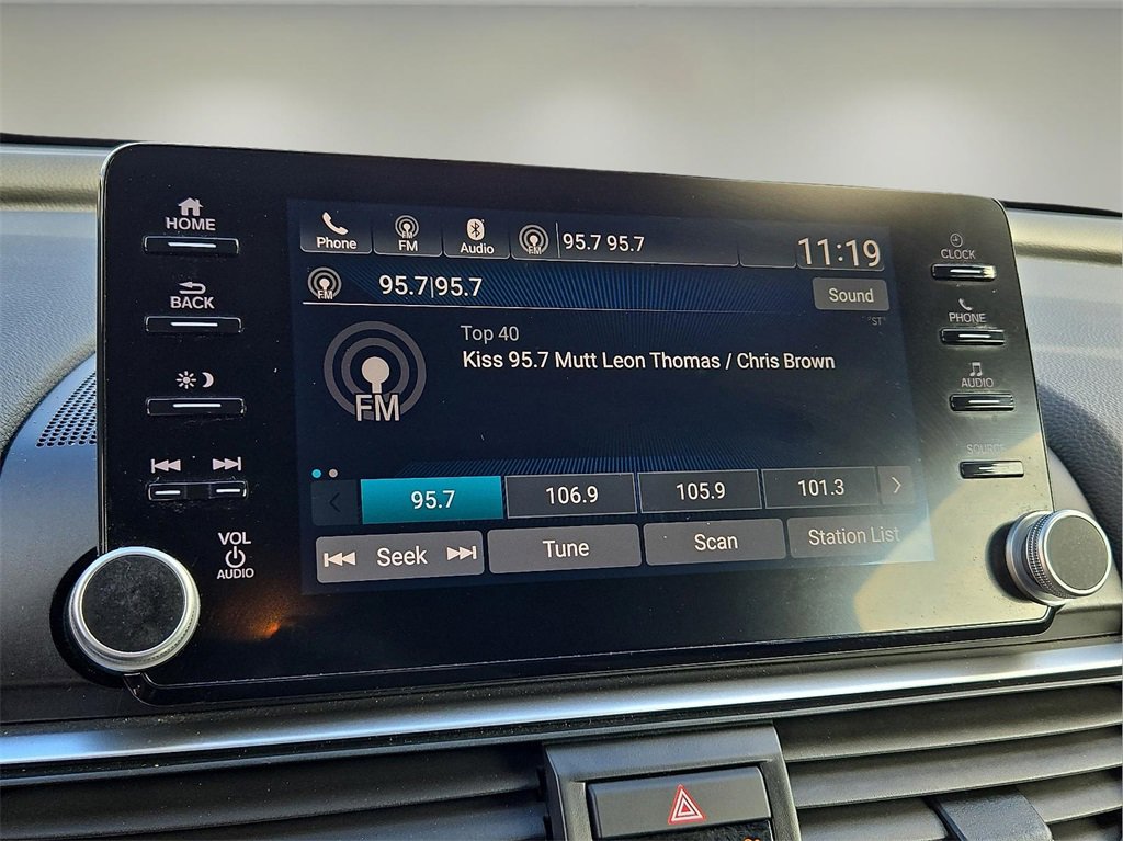 Used 2018 Honda Accord Sport image 17
