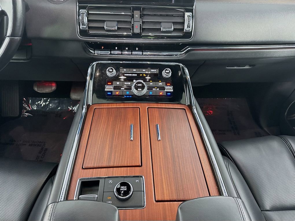 Used 2024 Lincoln Navigator L 4WD image 41