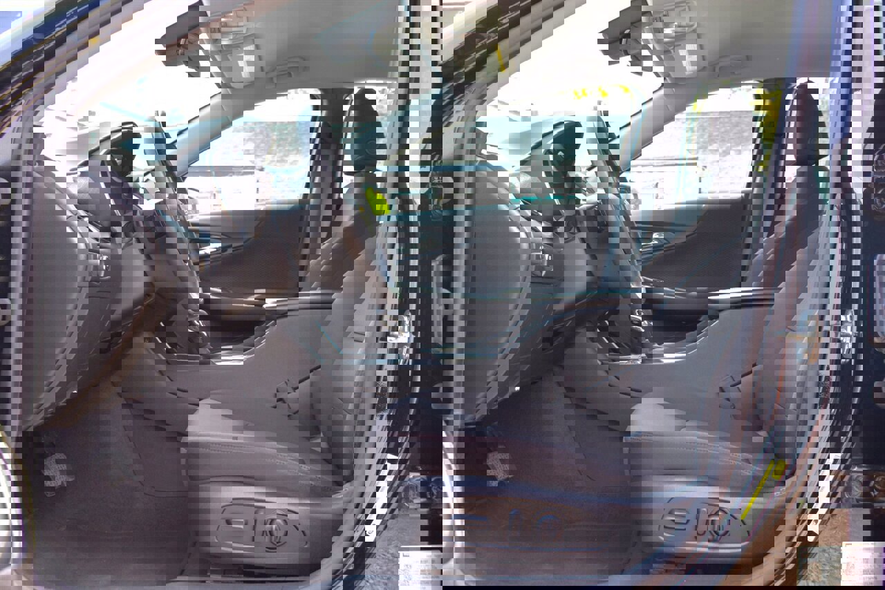 Used 2023 Chevrolet Malibu LT image 10