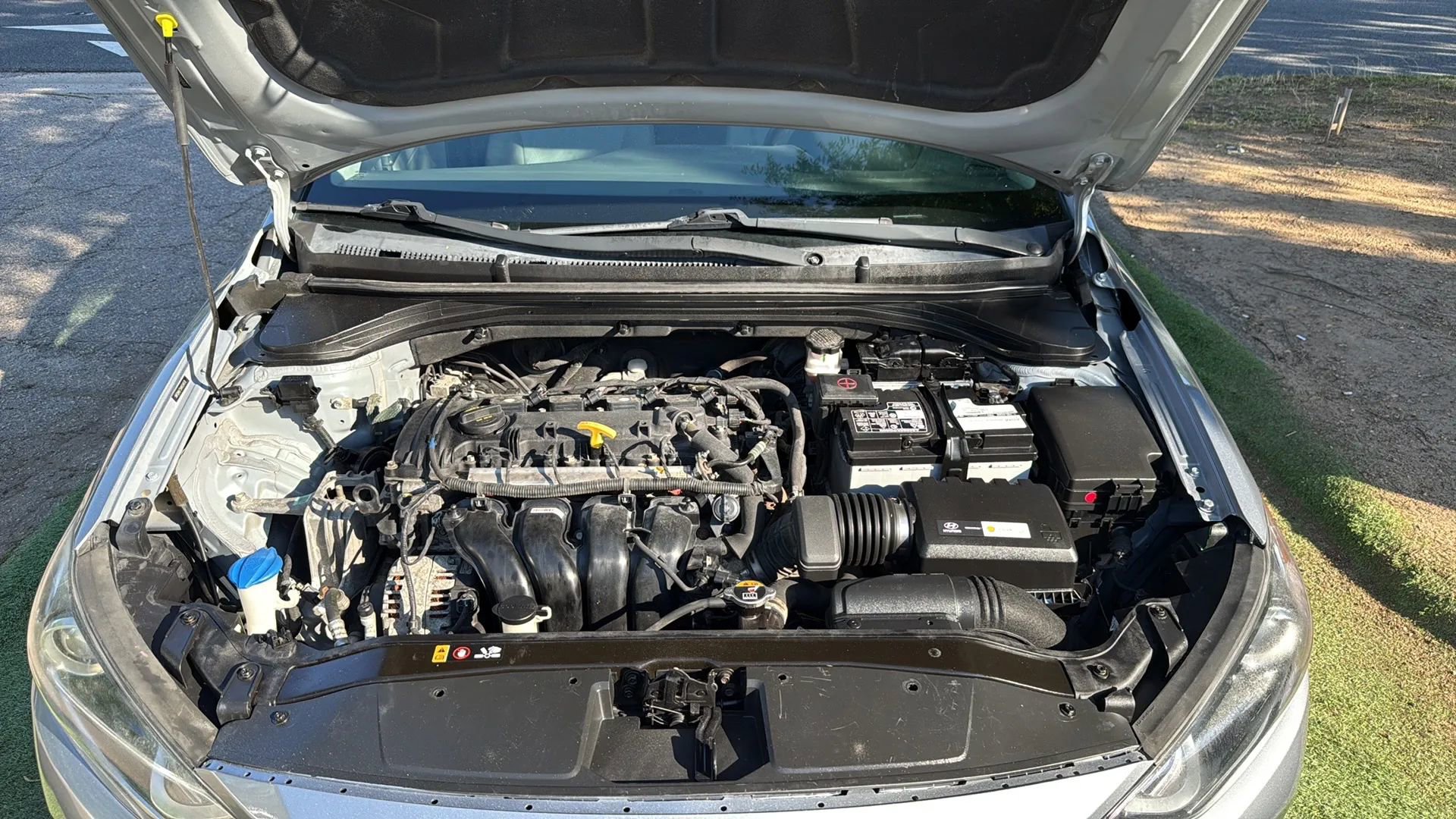 Used 2017 Hyundai Elantra SE w/ SE A/T Tech Package 03 FWD image 9