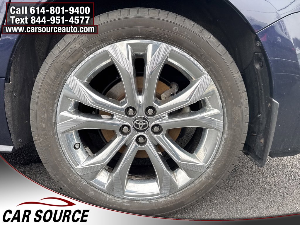 Used 2022 Toyota Sienna Platinum image 32