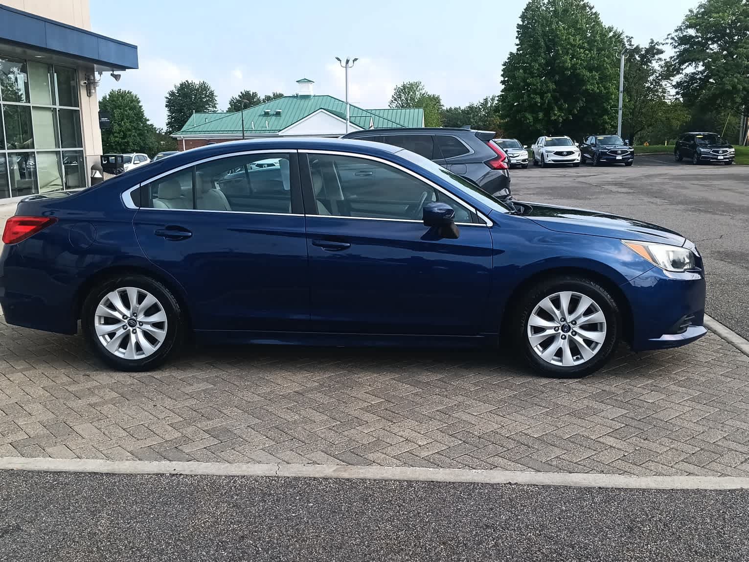 Used 2015 Subaru Legacy 2.5i Premium AWD/4WD image 6