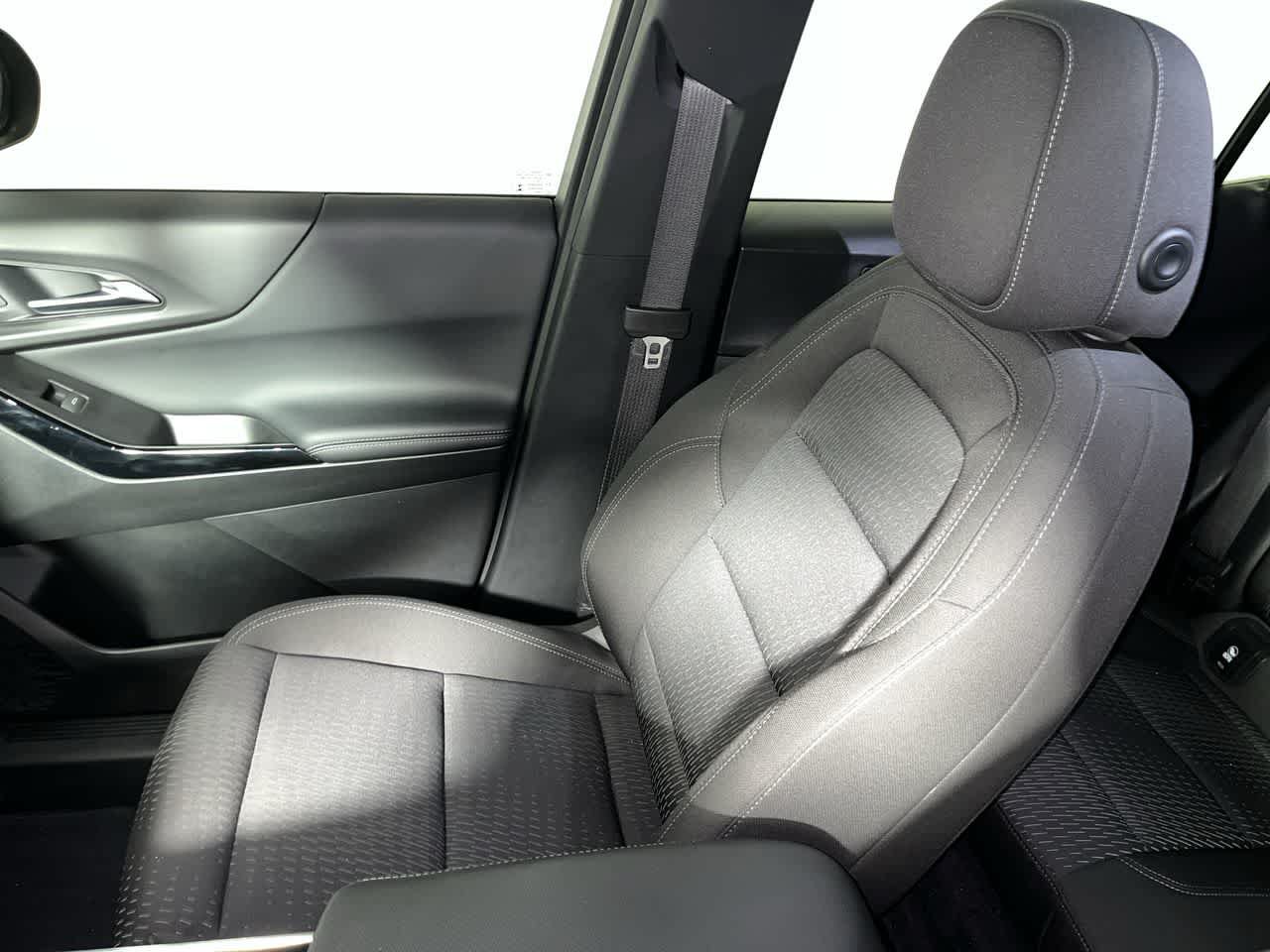 Used 2025 Chevrolet Equinox LT w/ Safety and Technology Package AWD/4WD image 26