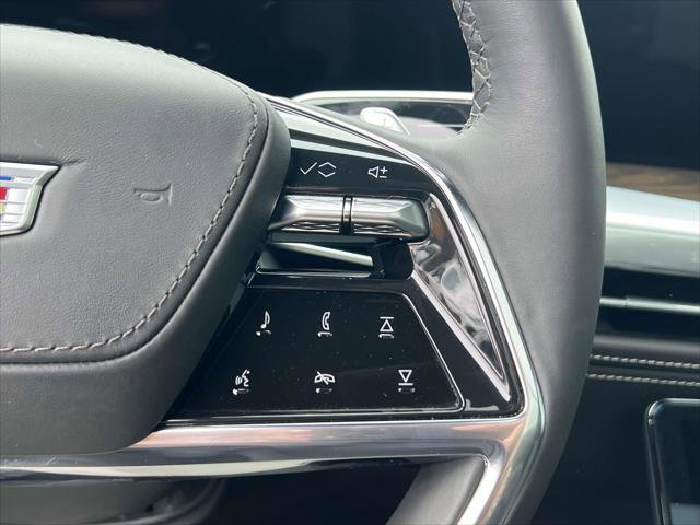 Used 2026 Cadillac Escalade ESV Platinum Sport w/ LPO, ONYX Package image 27