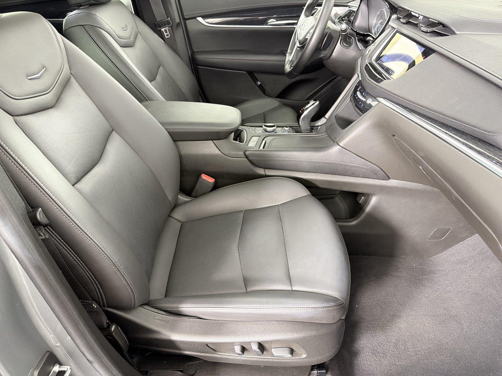 Used 2023 Cadillac XT5 Premium Luxury AWD/4WD image 11