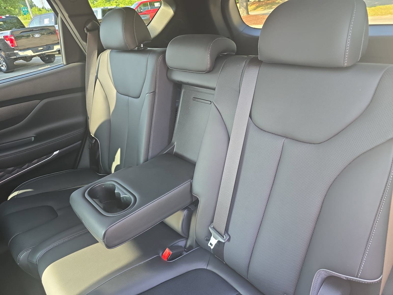 Used 2023 Hyundai Santa Fe Limited AWD/4WD image 15