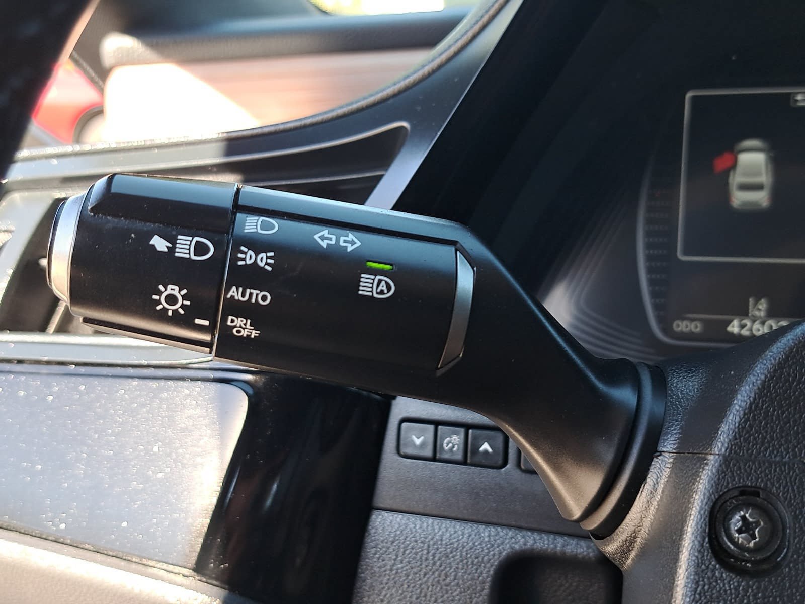 Used 2024 Lexus ES 350 w/ Premium Package FWD image 27