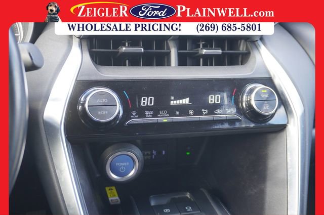 Used 2022 Toyota Venza LE image 20